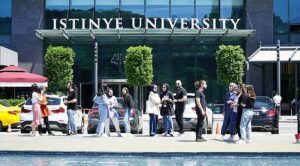 Istiniye University